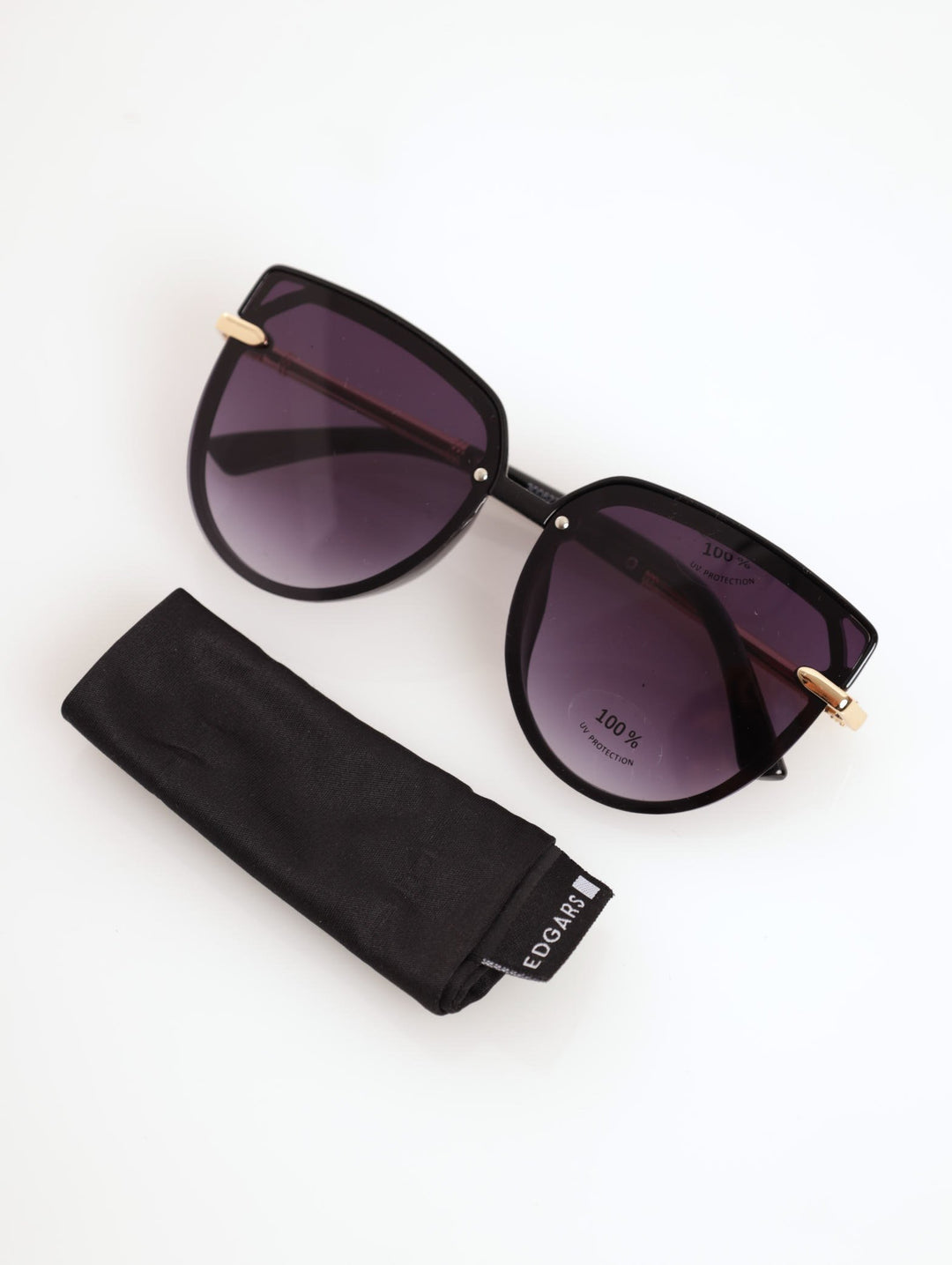 Ladies Smoke Graded Cateye Lense Gold Temple Sunglasses - Black