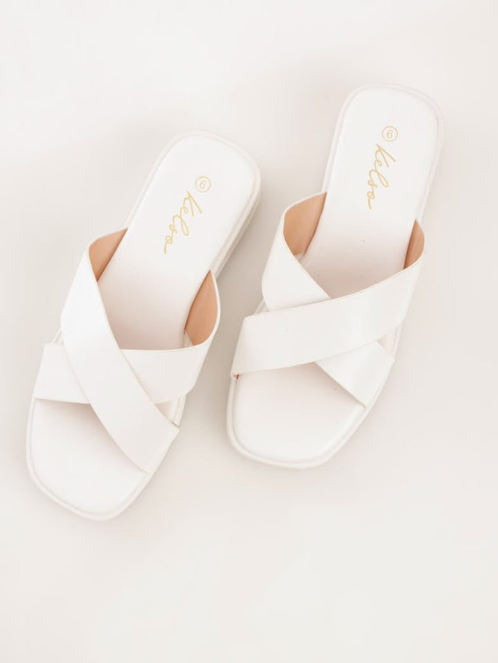 Ladies Cross-Over Flat Form Sqaure-Toe Mule Sandal - White