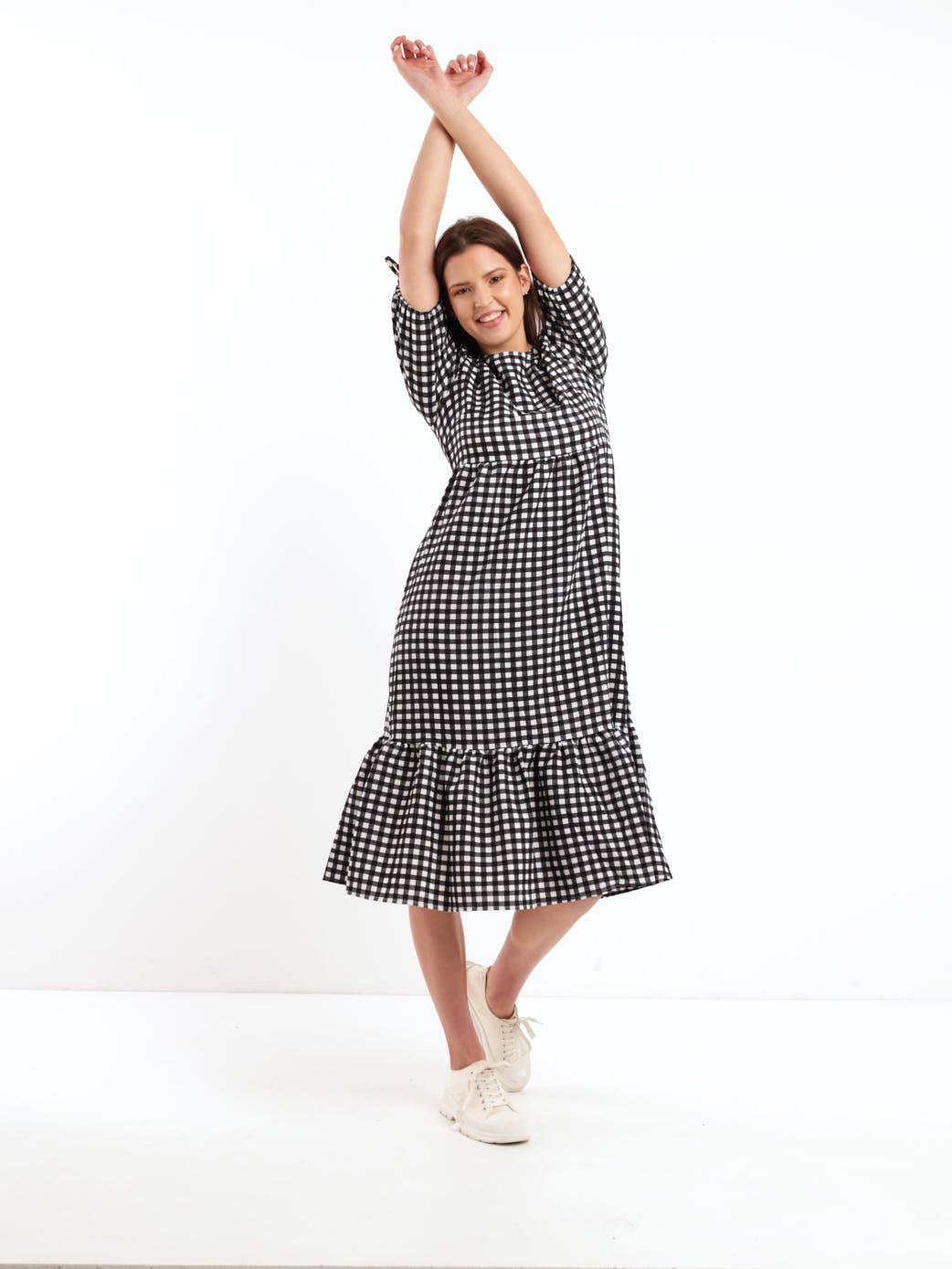 Ladies Short Sleeve Gingham Maxi Dress - Black/White
