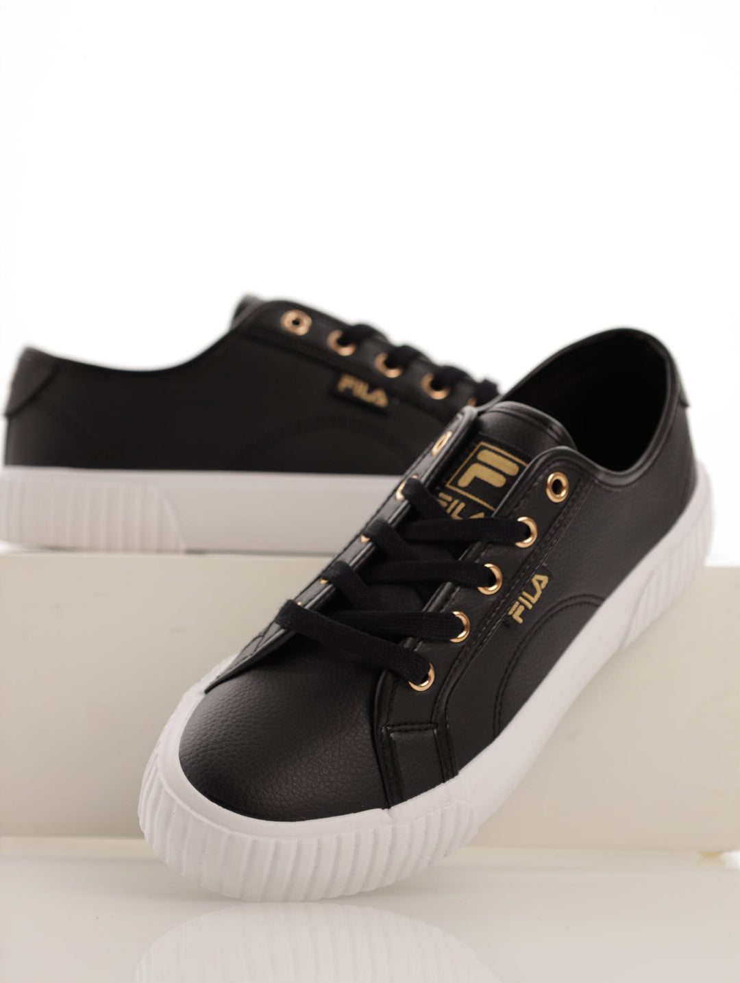Ladies Fila Alessia Lifestyle Sneaker - Black