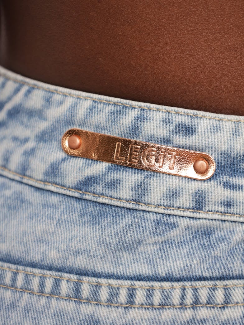 Ladies Salty Light Wash Panelled Split Hem Denim Dad Jean