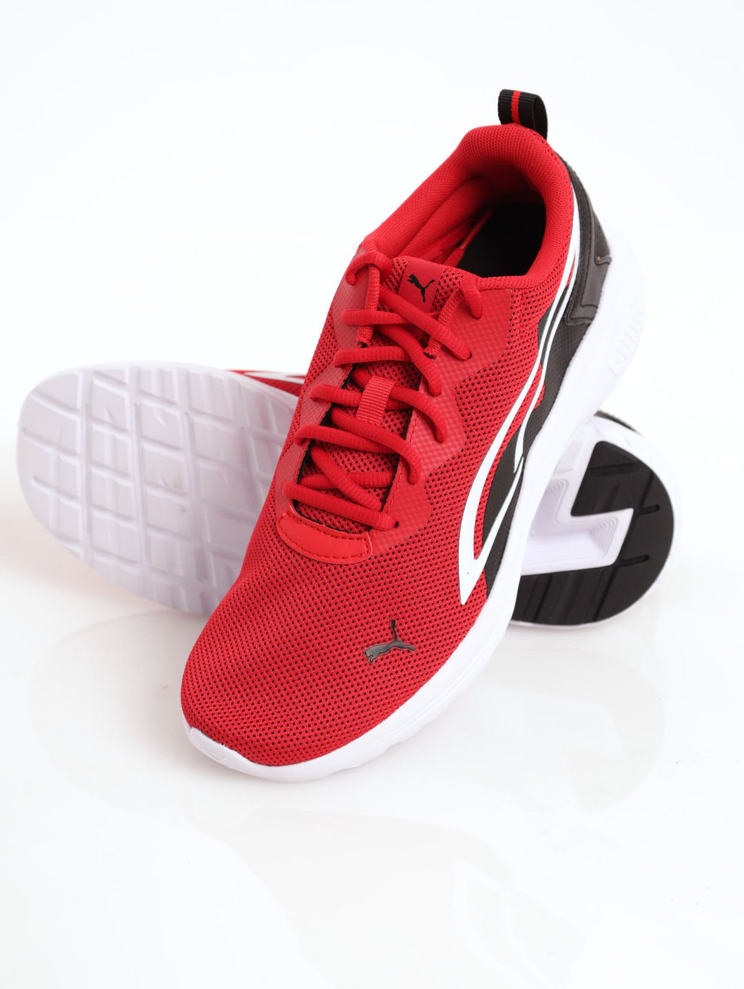 Men's All Day Active Sneaker - Red