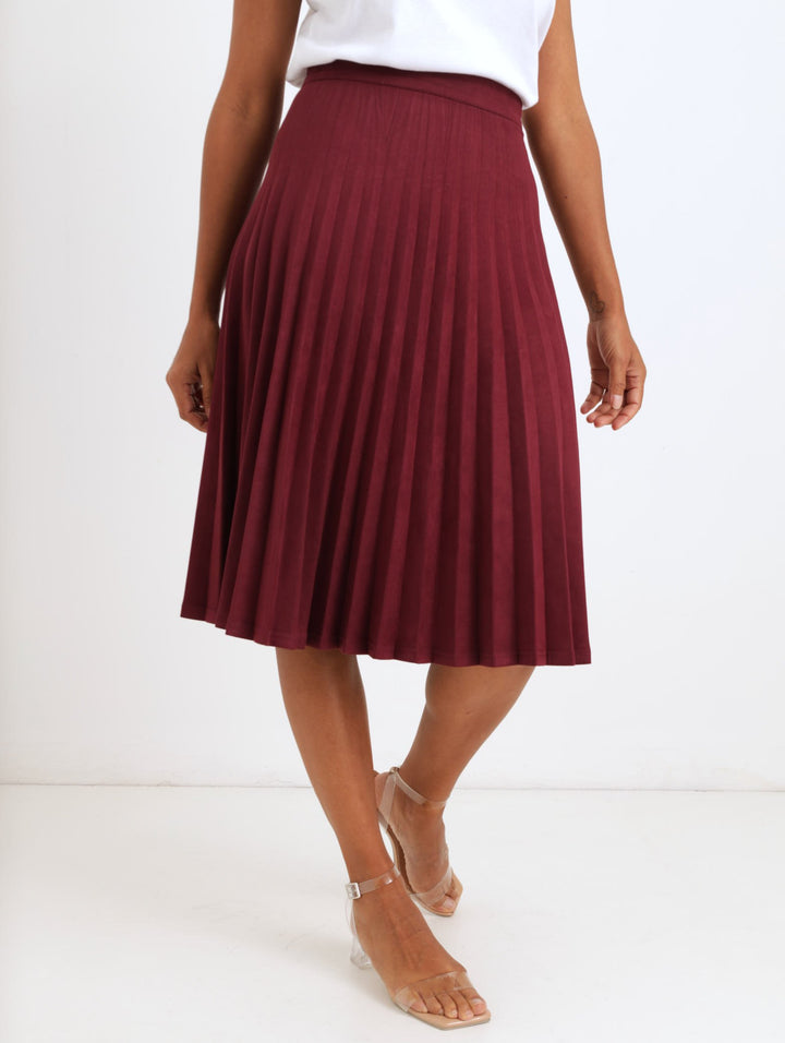 Ladies Pleated Suede Skirt - Burgundy