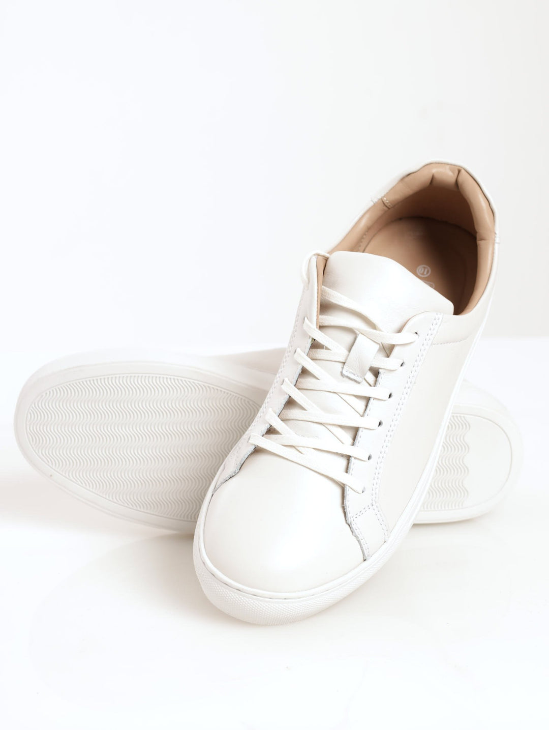Men's Classic Tennis Sneaker - White