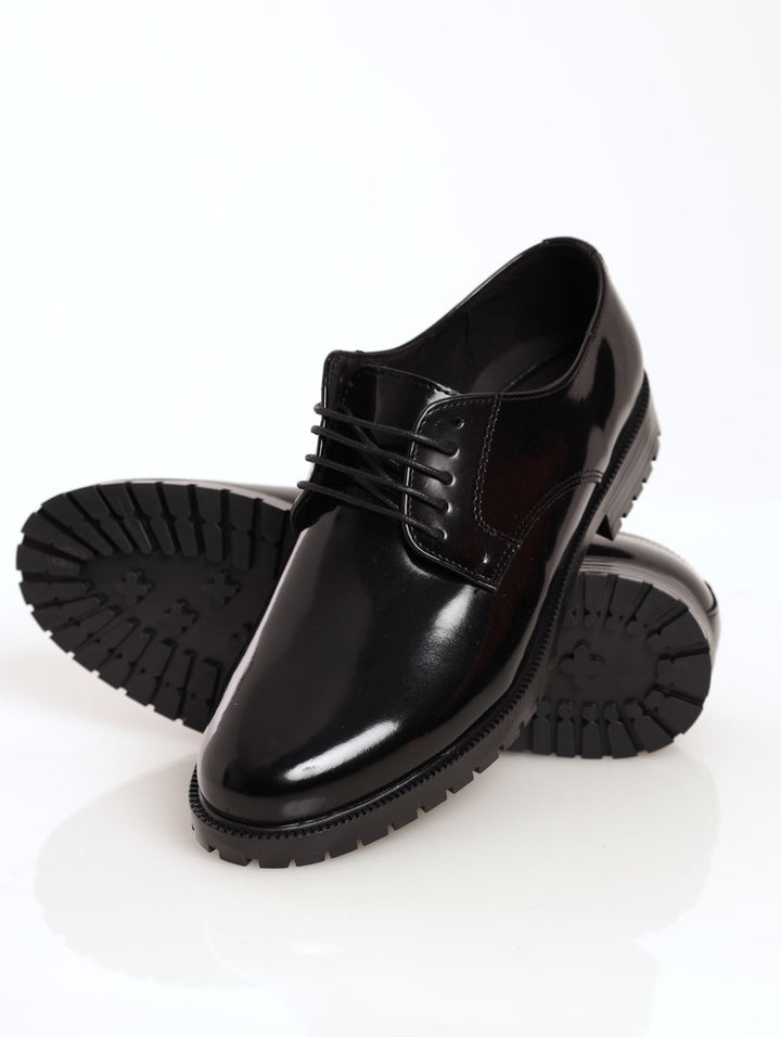 Men's Lace-Up Hi-Shine Derby Shoe With Chunky Sole - Black