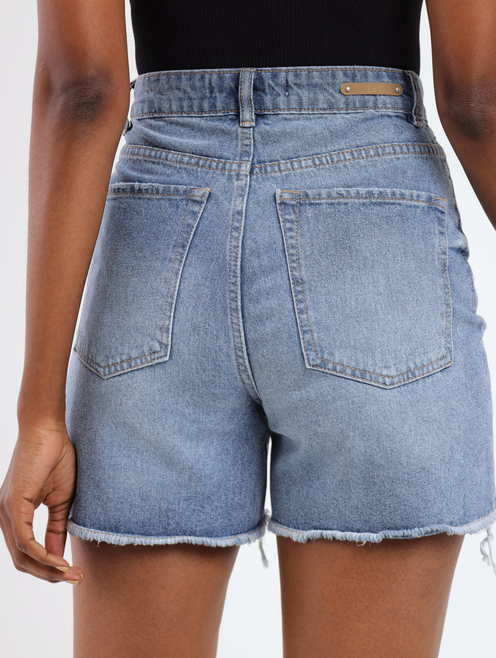 Ladies Heavy Abraised Hem Denim Mid Short - Stonewash