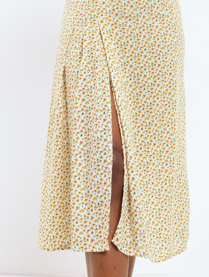 Ladies Pleated Front Maxi Skirt