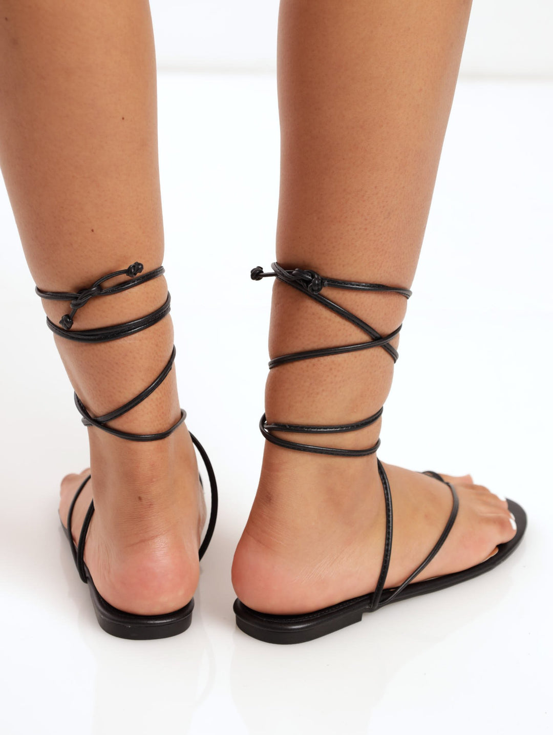 Ladies Toe Post Lace-Up Flat Sandal - Black