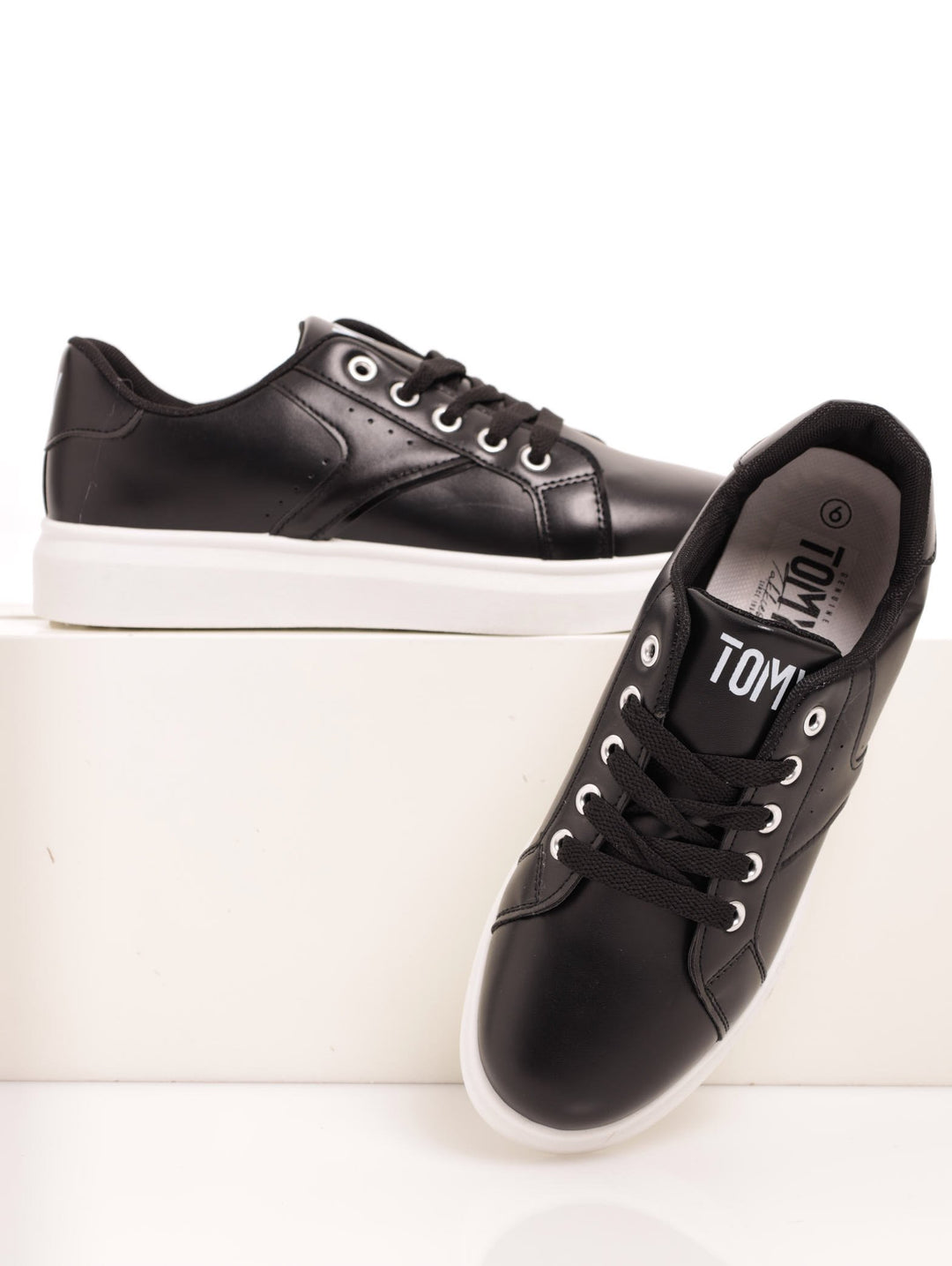 Ladies PU Platform Sneaker - Black