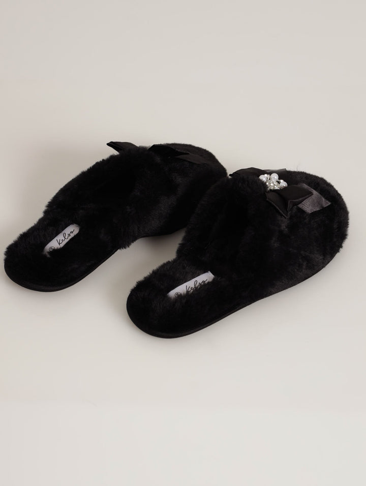 Closed Toe Fur Slipper - Black