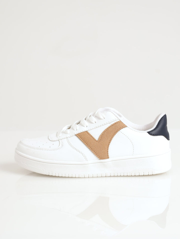 Ladies Detail Street Sneaker With Punch Holes - White