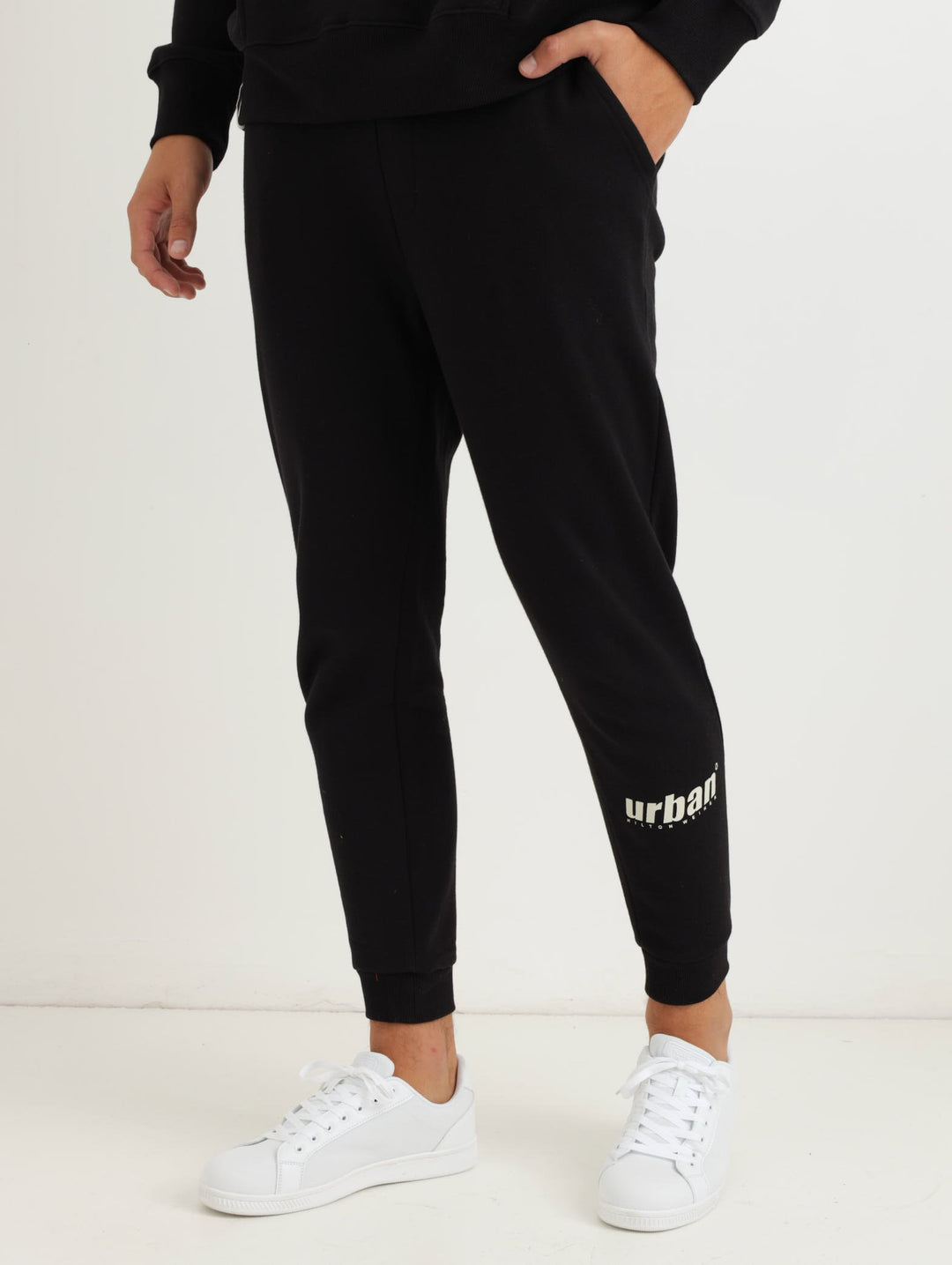 Men's Leg Logo Track Pant - Black