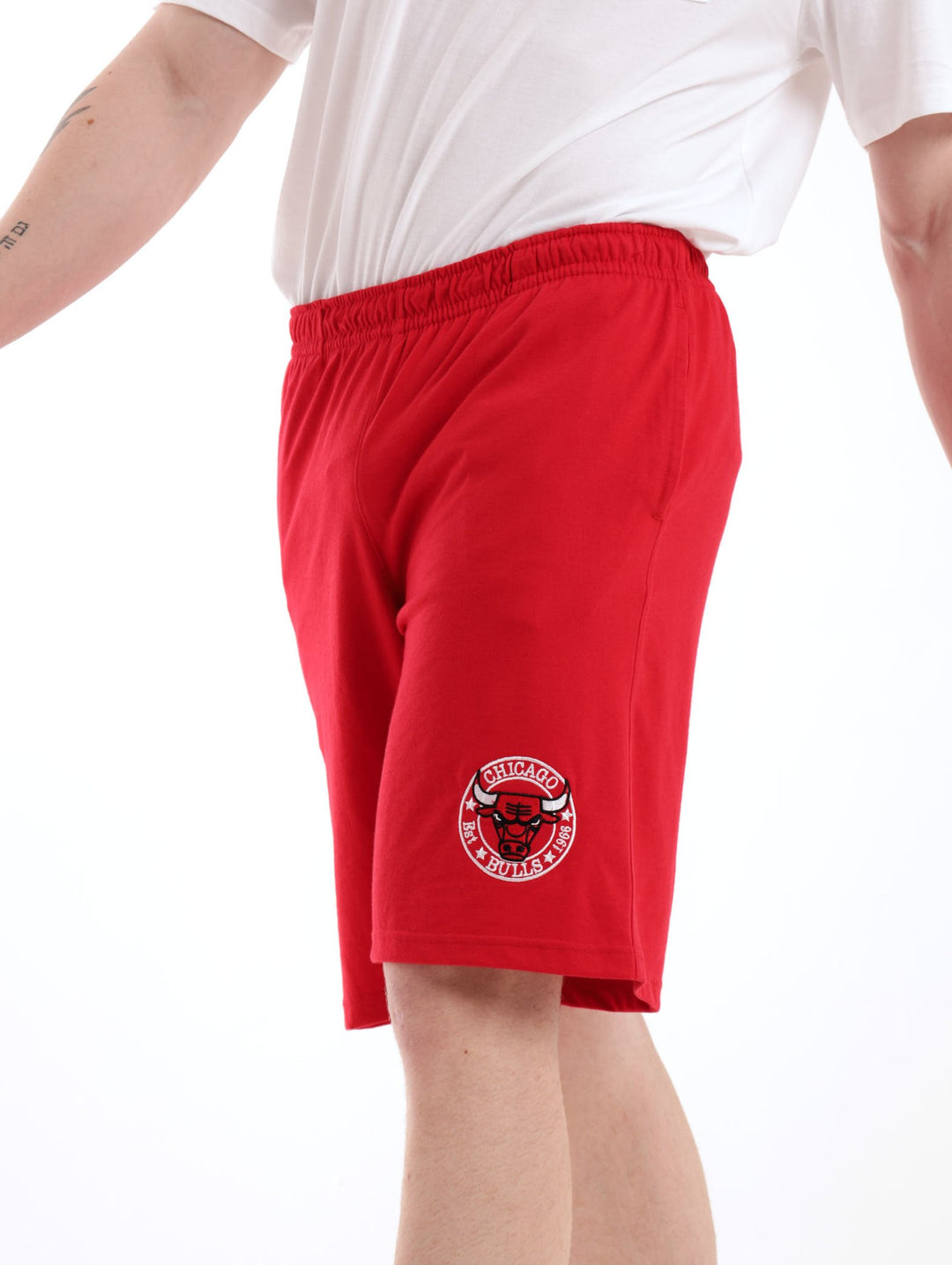 Men's Chicago Bulls Badge Fleece Short - Red