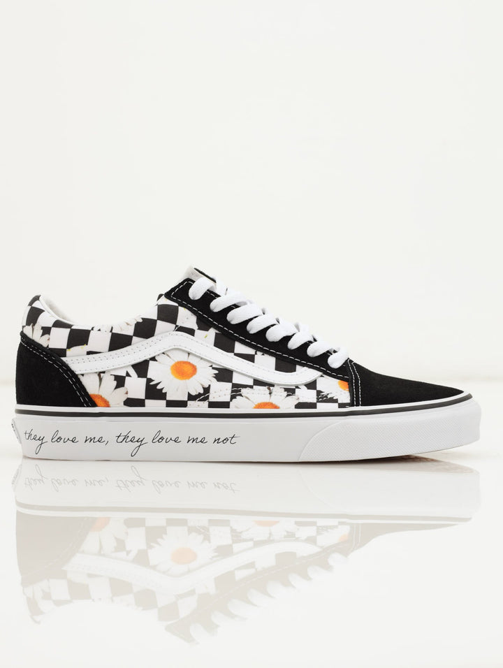 Ladies Daisy Old Skool Love Me/Love Me Not Sneaker - Black/White