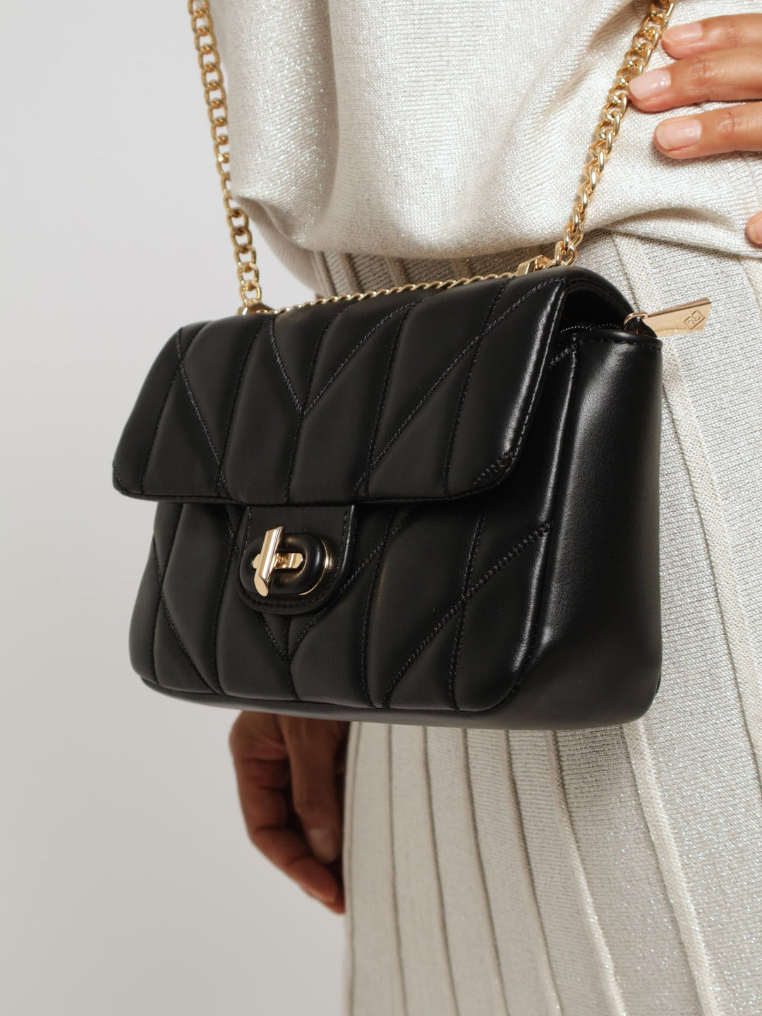 Kinzy Cross Body Bag - Black