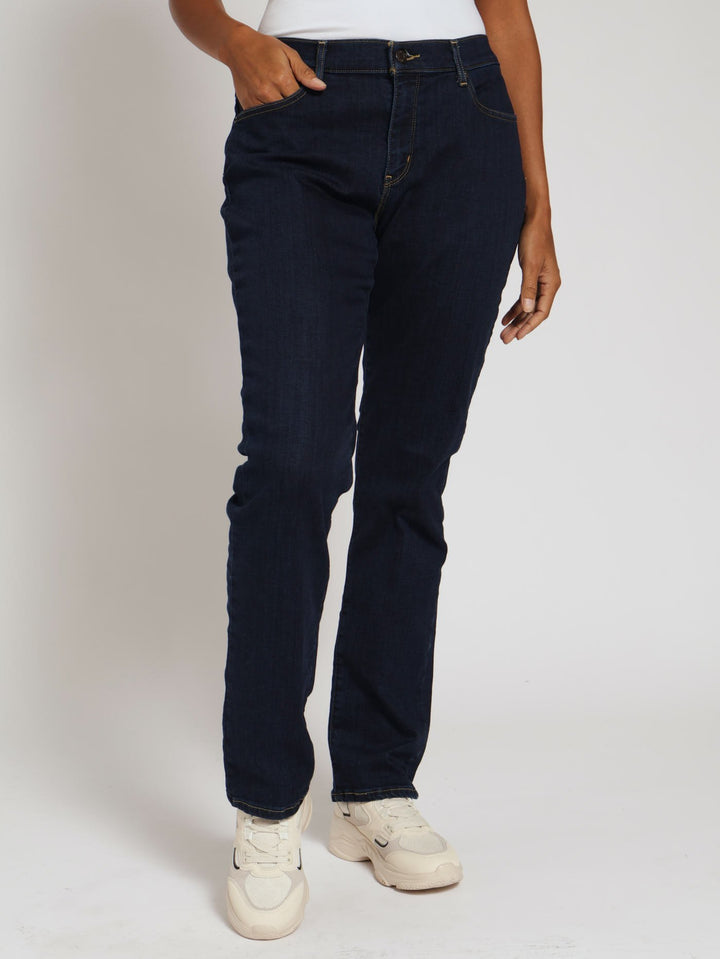 Curvy Straight Outside The Screen Denim Jean - Indigo