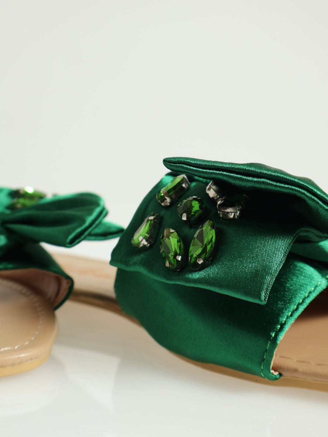 Big Jewled Bow Mule Sandal - Green