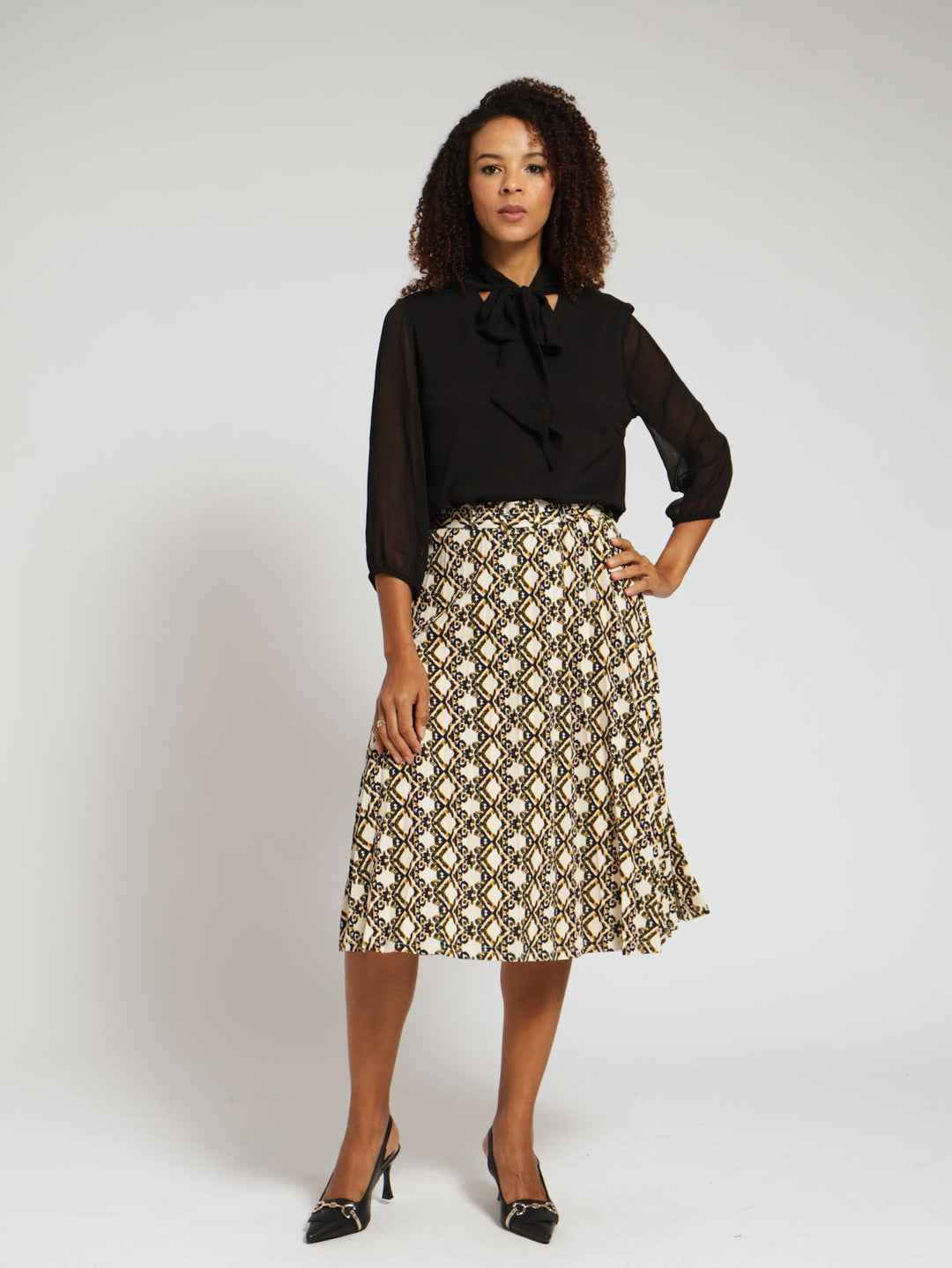 Pleated Skirt With Belt - Black