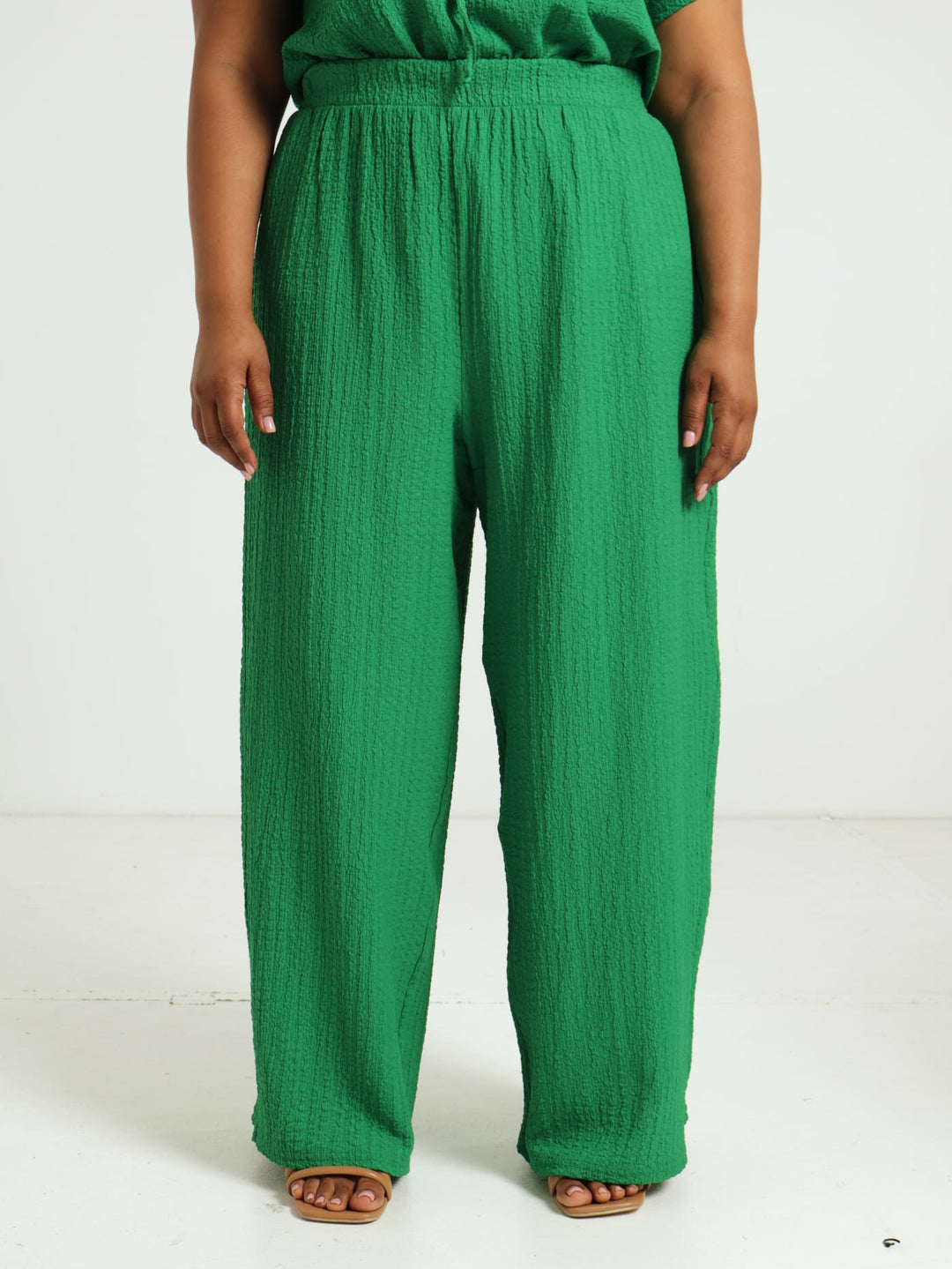 Textured Wideleg Culotte Pants - Green
