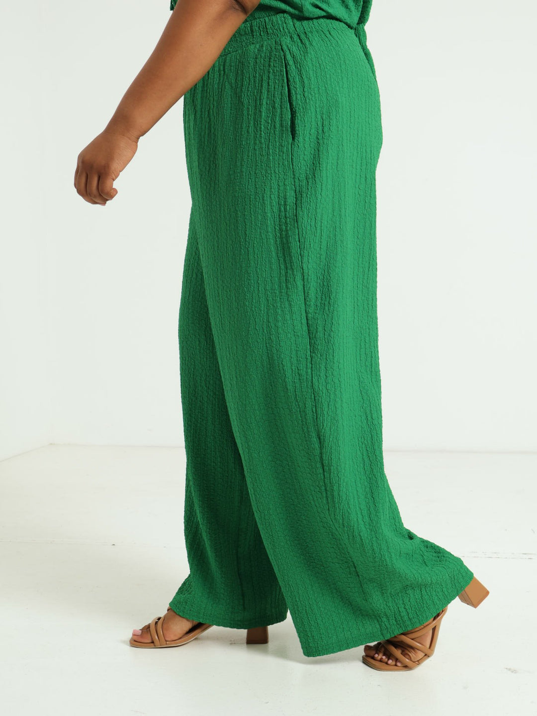 Textured Wideleg Culotte Pants - Green