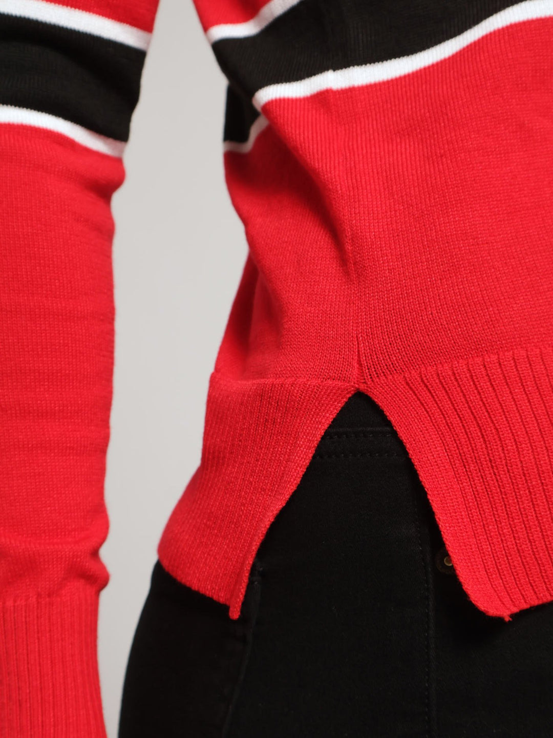Striped Pullover - Red/Black