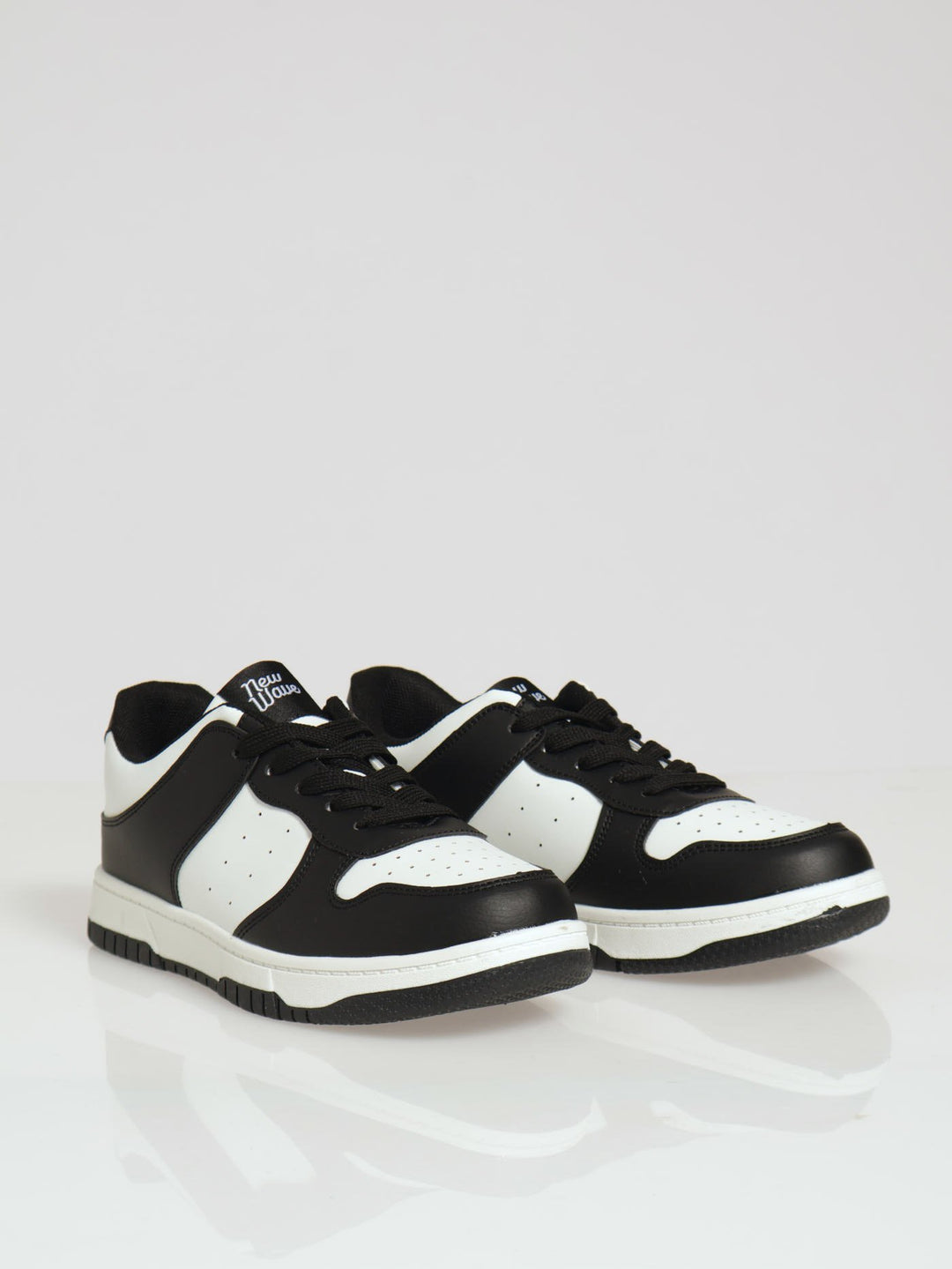 Boys Dunk Sneaker - White/Black