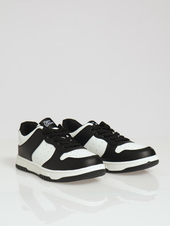 Boys Dunk Sneaker - White/Black