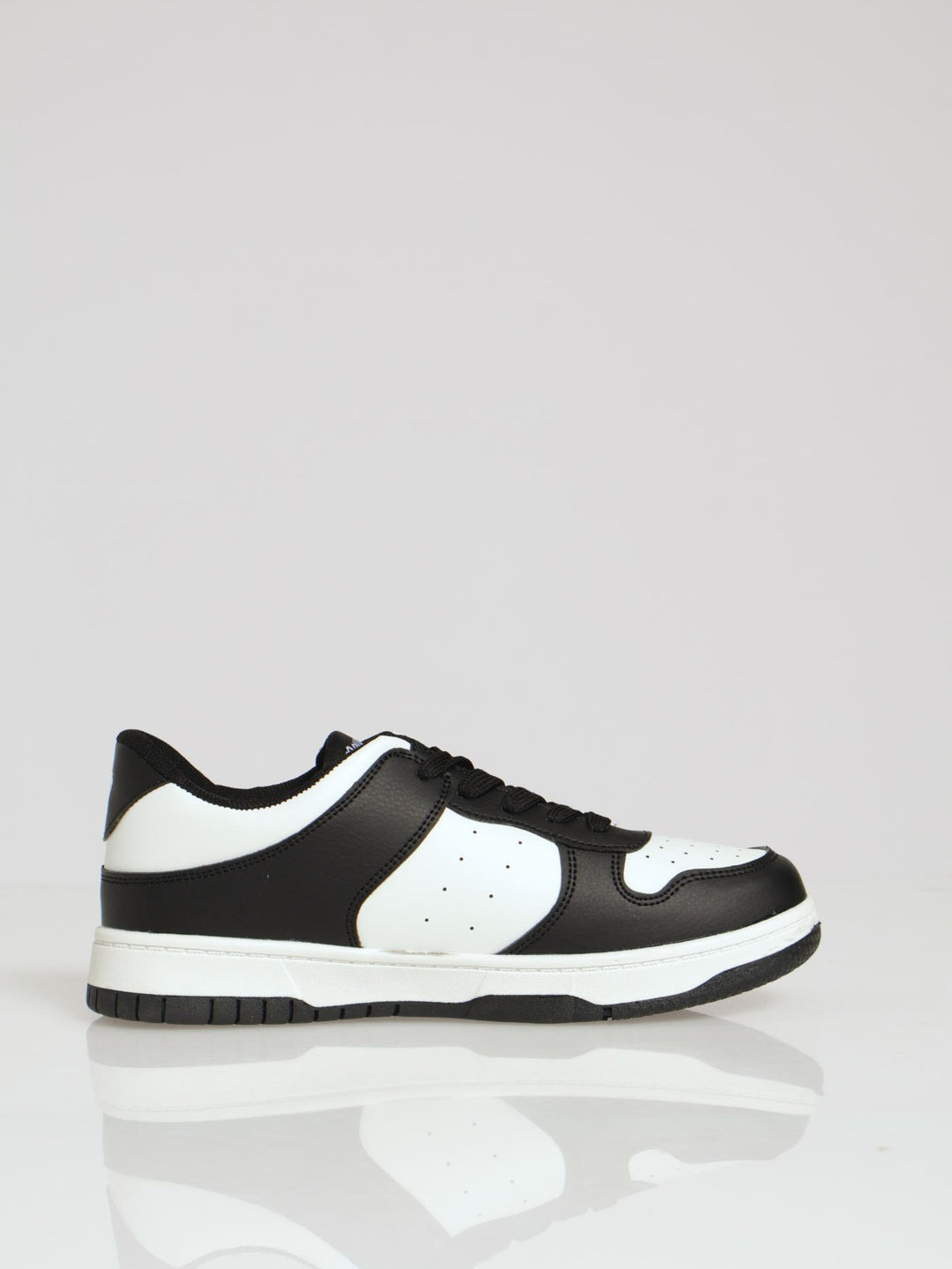 Boys Dunk Sneaker - White/Black