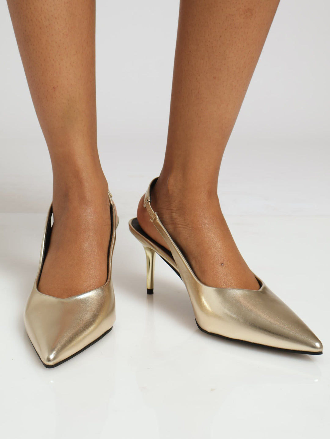 Ladies V-Cut Sling Back Kitten Heel Gold – Edgars