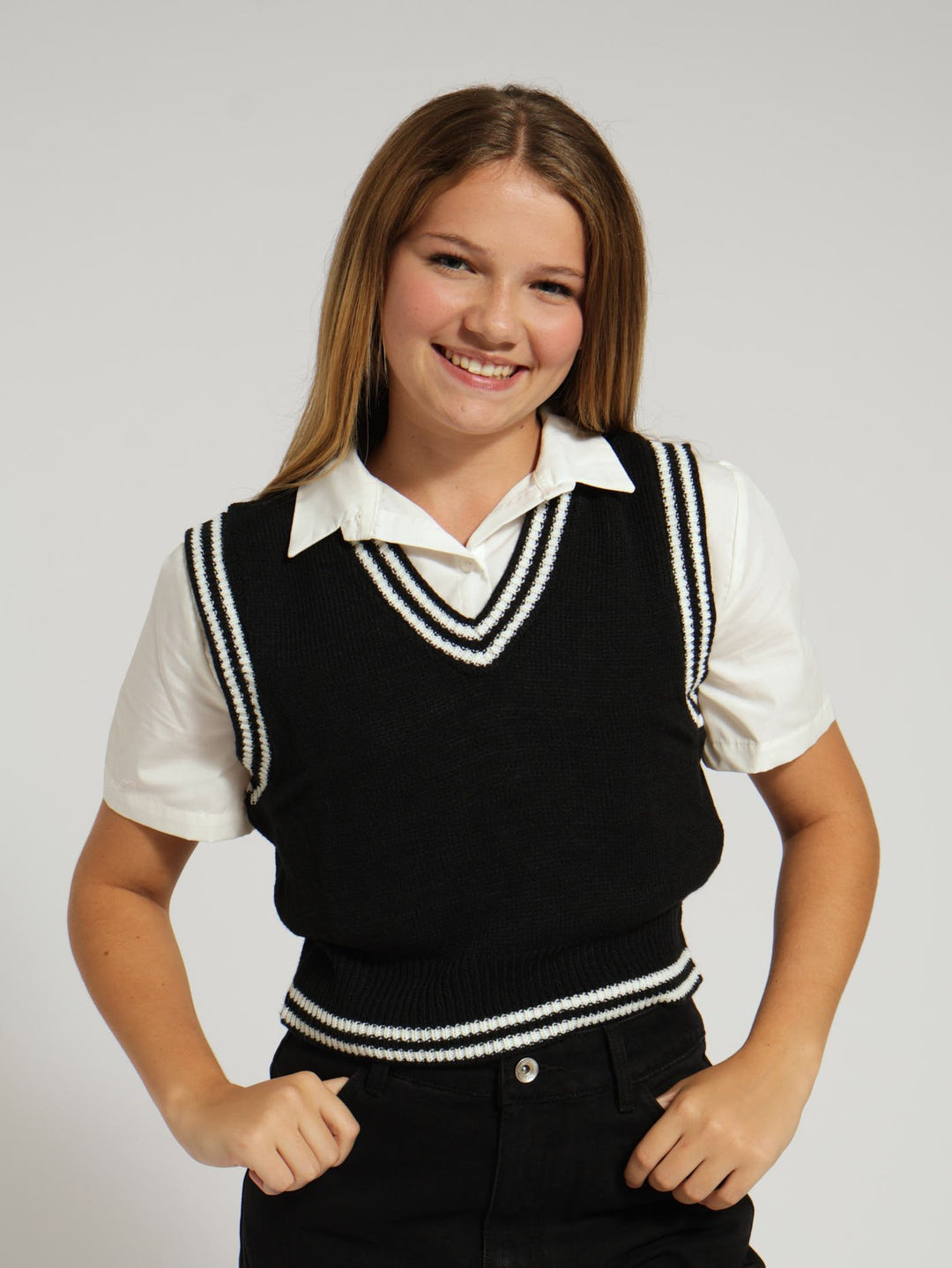 Girls V-Neck Vest Pullover - Black