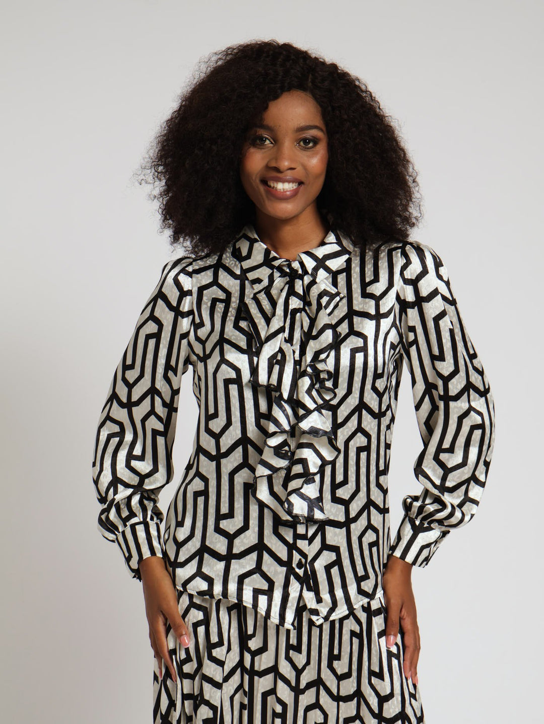 Long Sleeve Ruffle Tie Up Shirt - Black/Beige