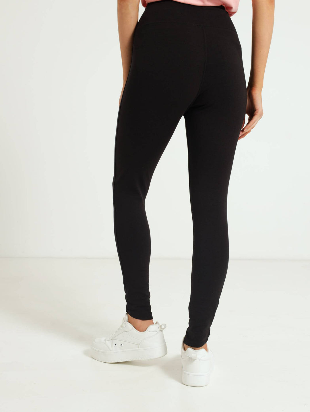 High-Waist Leggings - Black