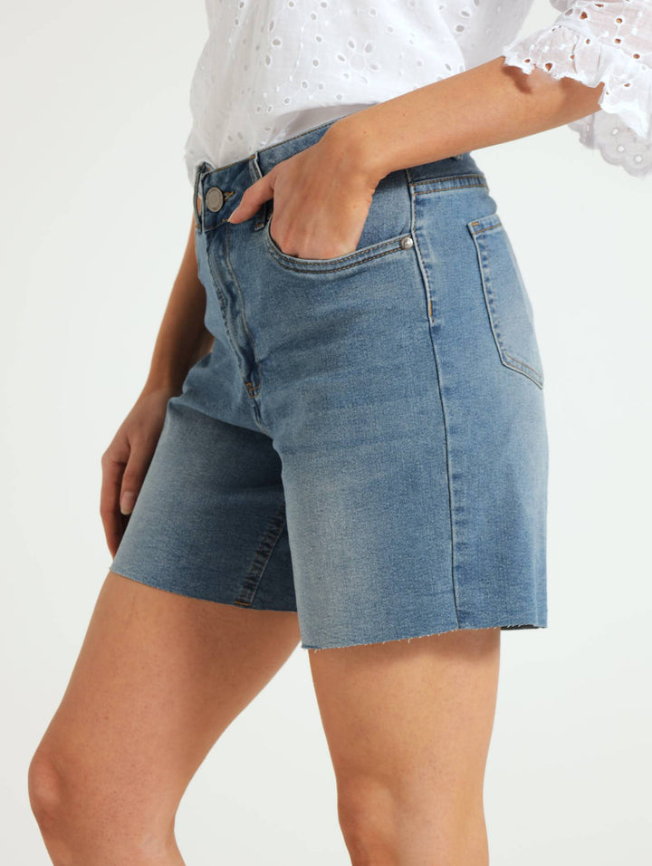 Comfort Fit Straight Leg Bermuda Shorts - Light Blue
