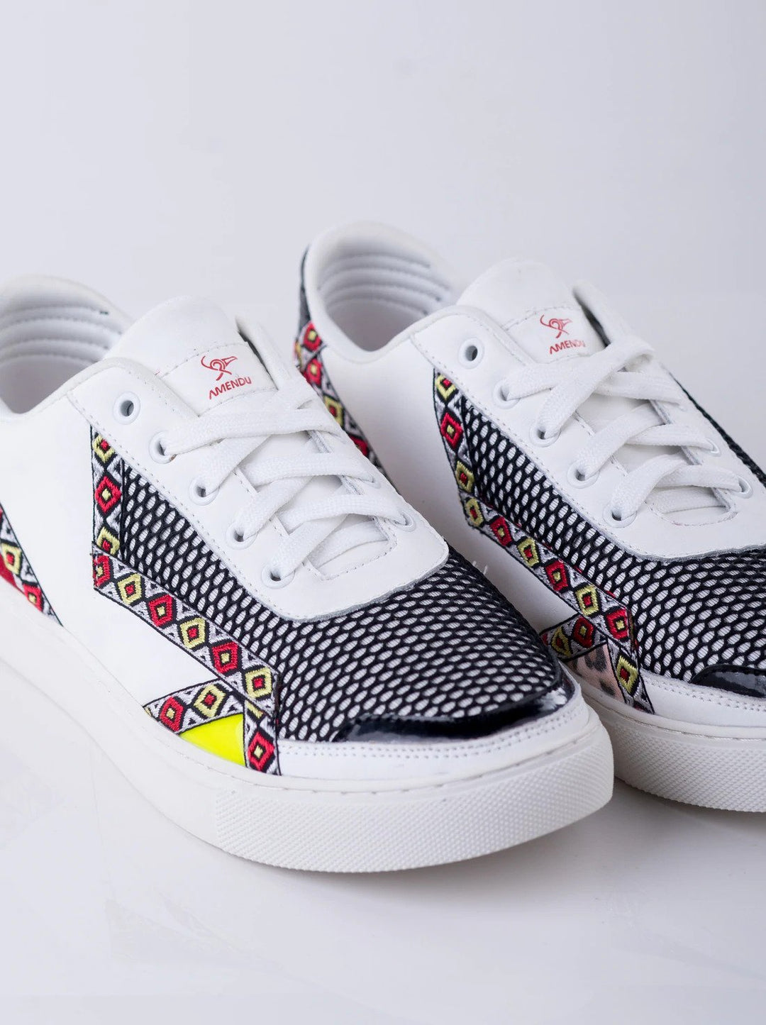 Men's Low Top Multi Colour Sneaker - White