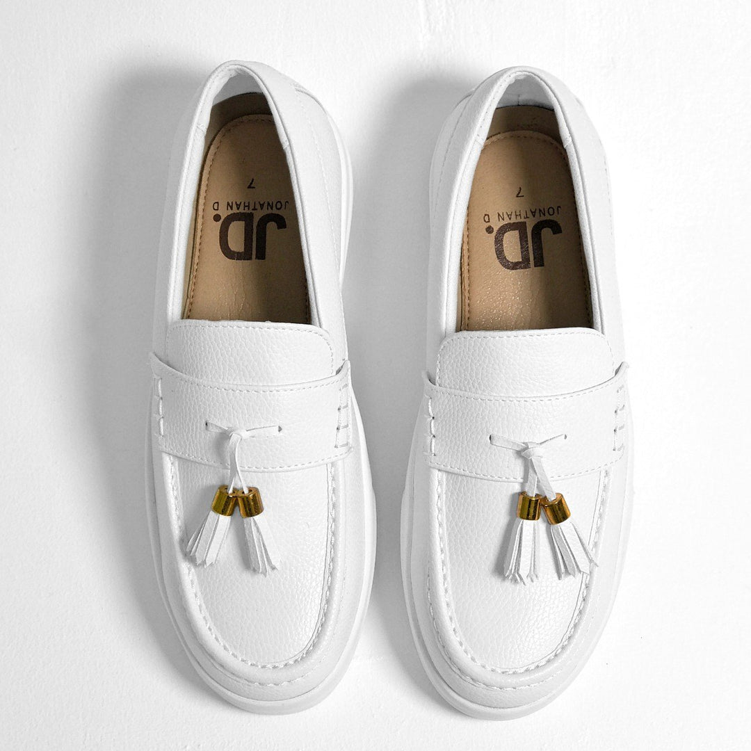 Mens Tassel Mocc Shoe White1