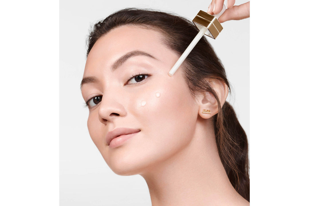 Prestige Light-In-White La Solution Lumière Activated Serum 30ml