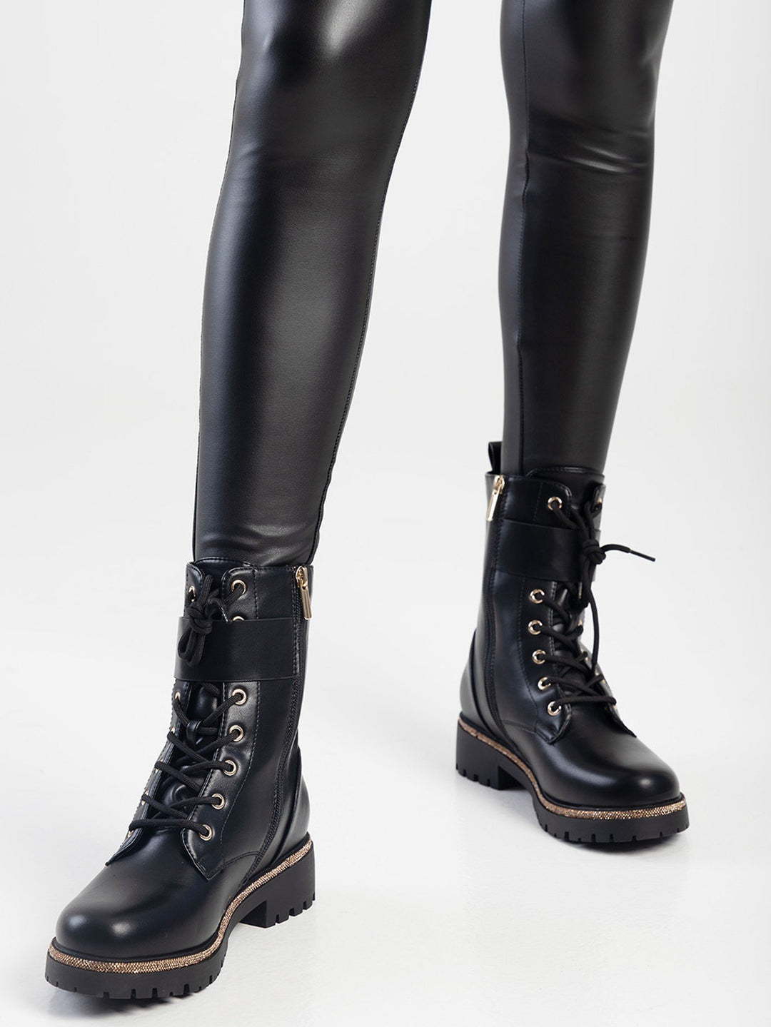 Janie Chunky Boot - Black