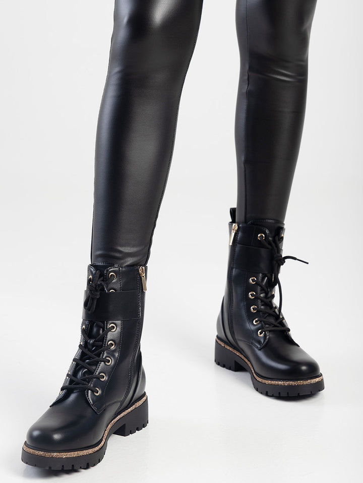 Janie Chunky Boot - Black