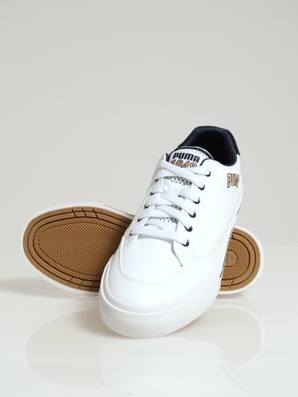 Court Classic Vulcro Retro Club Sneaker - White/Beige