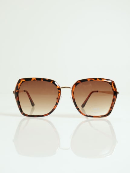 Round Frame With Brown Gradient Sunglasses - Tortoise