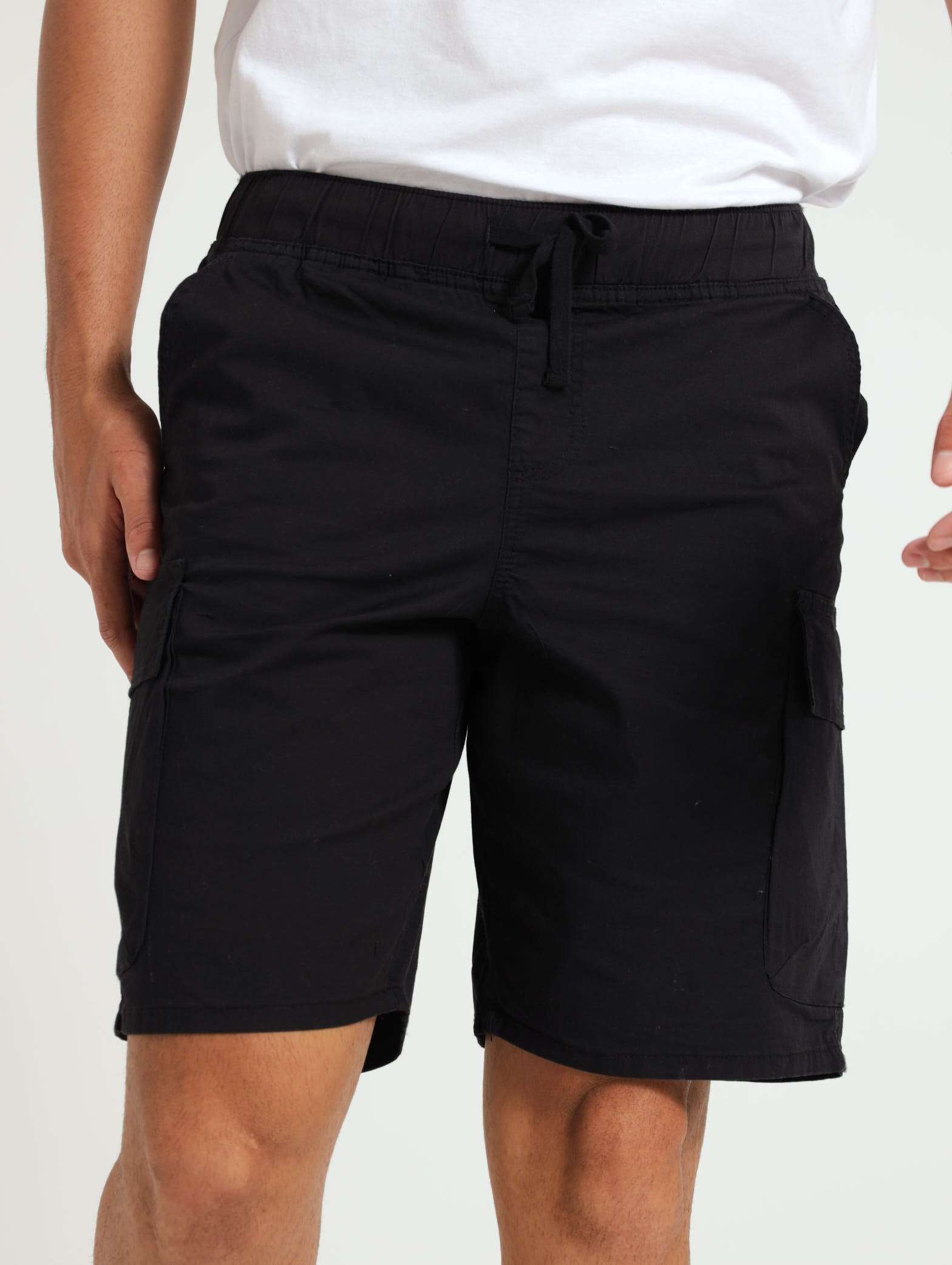Basic Cargo Pull On Shorts - Black