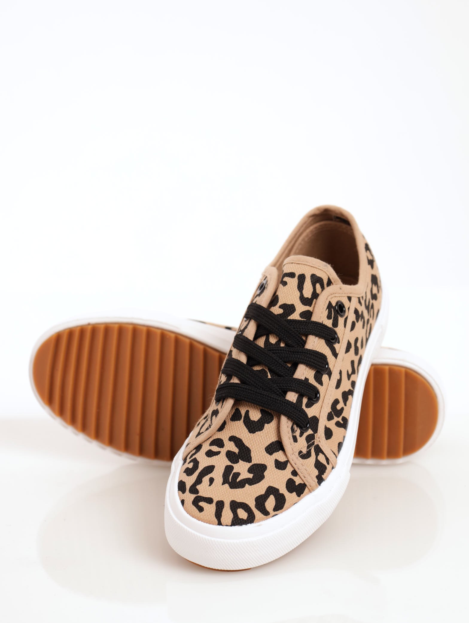 Guess Animal Print Sneakers Womens 8.5 Leopard Low Top Athletic Shoe | Print  sneakers, Sneakers, Shoes